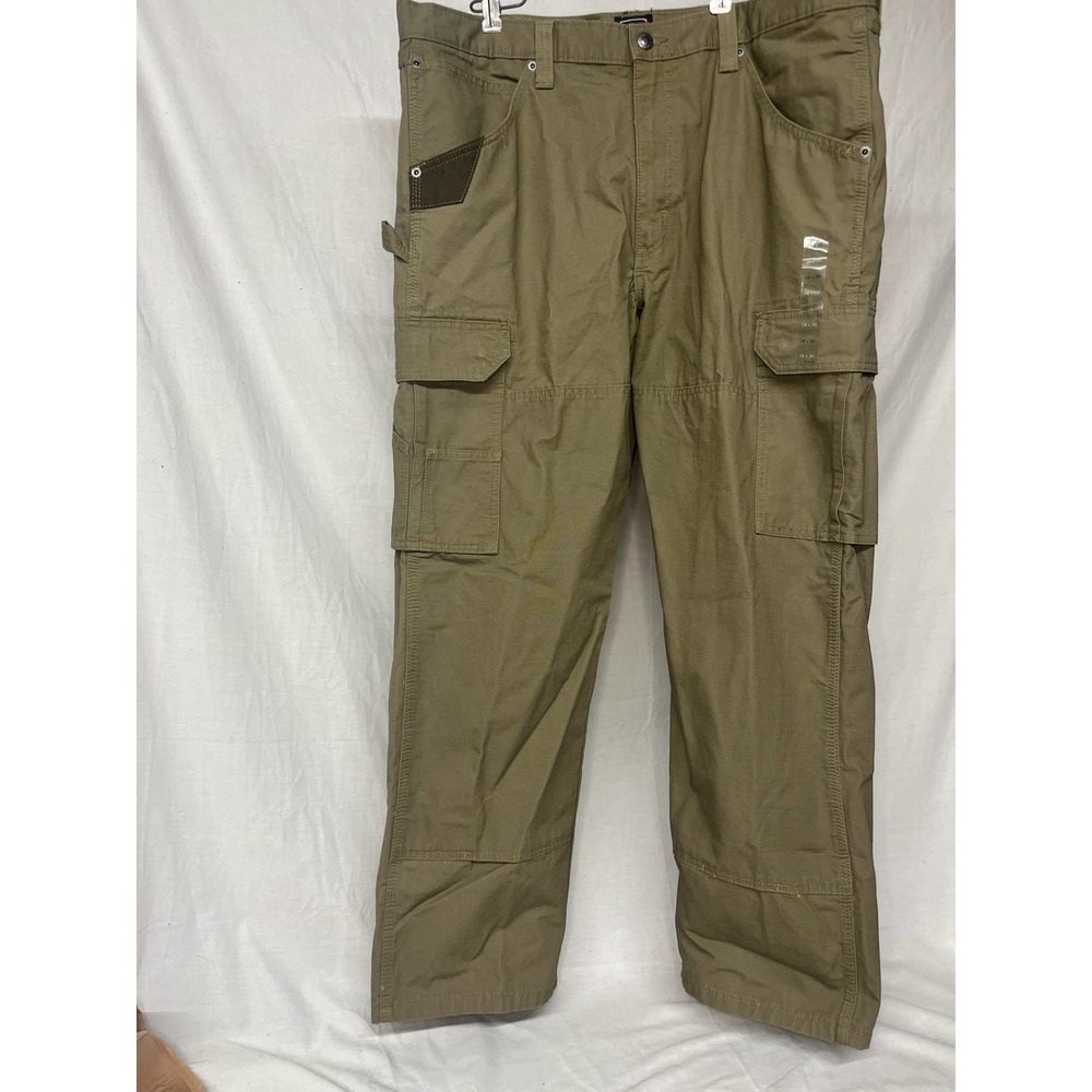 Brand new wrangler, men’s work jeans ranger sz 38x30